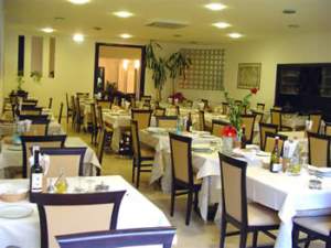 Xtrallusion offers characteristic Bed and Breakfast, B&B, Guest House, Hotel, Albergo and Country Lodge accommodation in Italy. Plus independent self-guided Walking, Adventure, Activity, Skiing and Paragliding Holiday itineraries on the Italian Rivieras, in the Italian Lakes, in the Italian Alps and in some of the most beautiful corners of Italy.